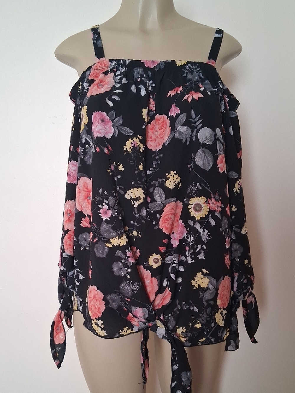 LA GYPSY Black Floral Off Shoulder Blouse 1X Straps Sleeve Ties
